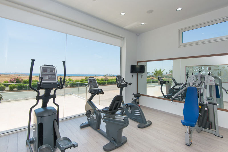 Loutsiana I & Ii Deluxe Hotel 3*