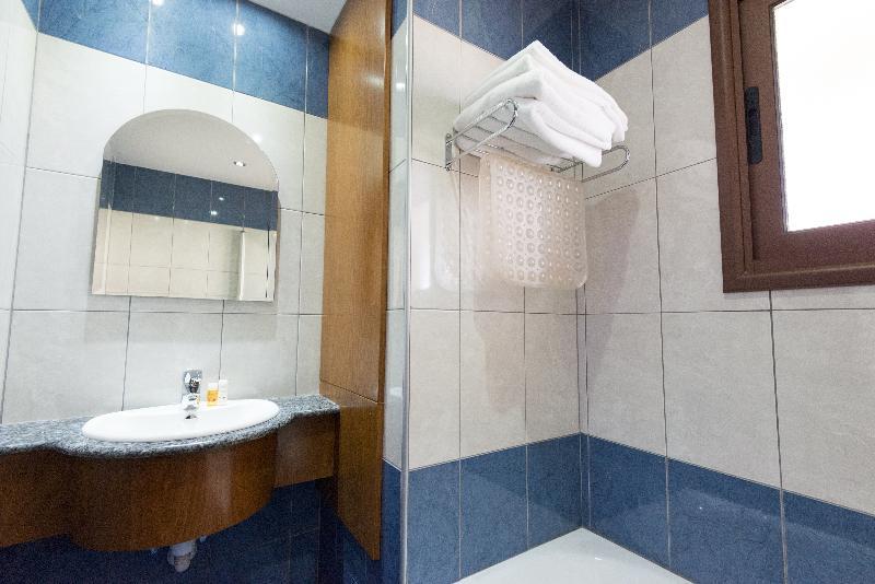 Hotel Loutsiana I & Ii Deluxe 3*